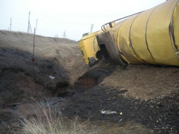 В Бавлинском районе произошло разлитие нефти